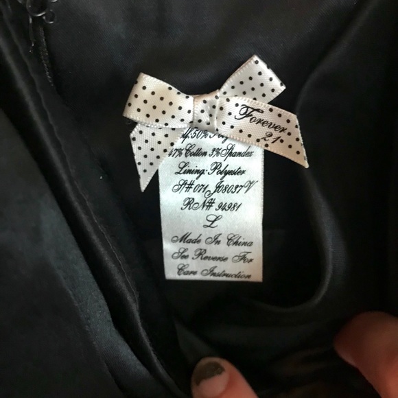 Black forever 21 halter top dress - Picture 3 of 5